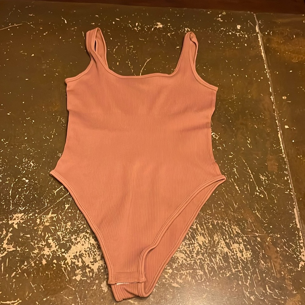 Body suit that will snatch u up and give u the perfect little waist.